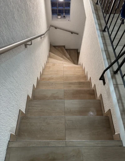 Geflieste Treppe als Referenz von Fliesen Scherer